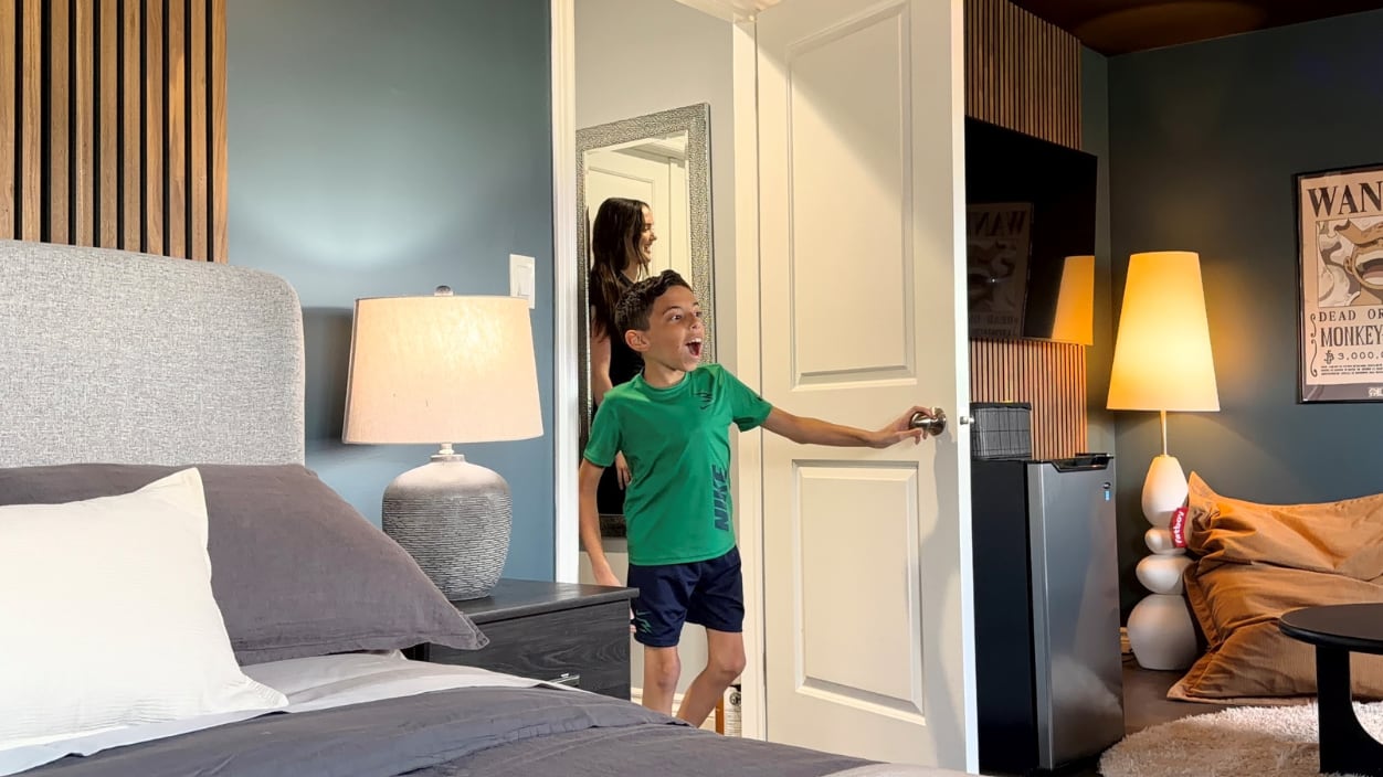 Bedroom makeover supports Windsor teen ahead of major surgery