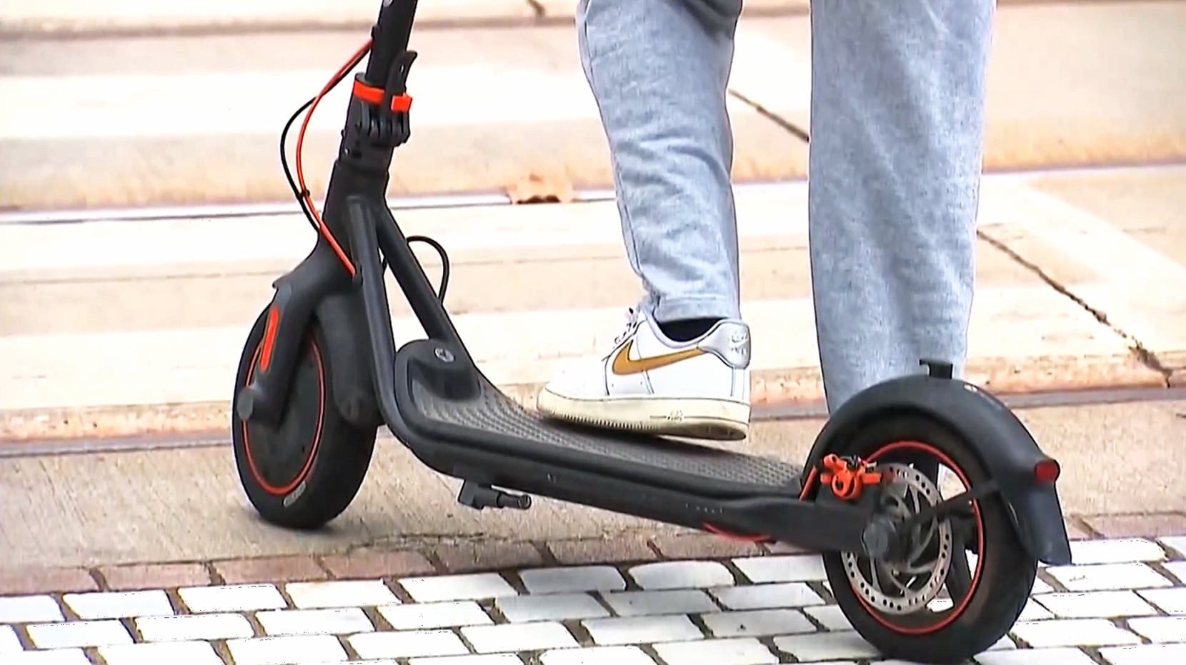 Do you know the rules of using an e-scooter?