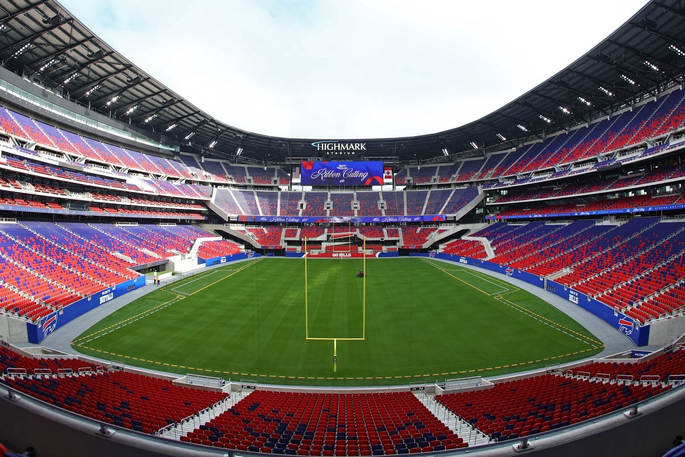 Bills to play `O Canada’ at home opener amid strained cross-border relations